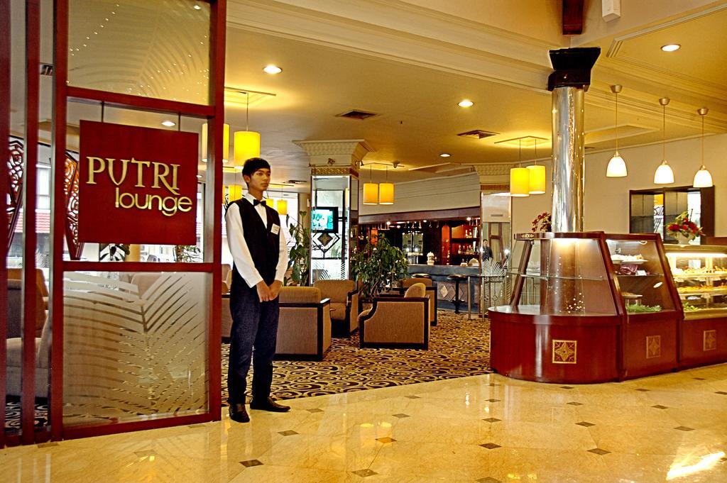 Horison Ultima Bandung Hotel Exterior photo