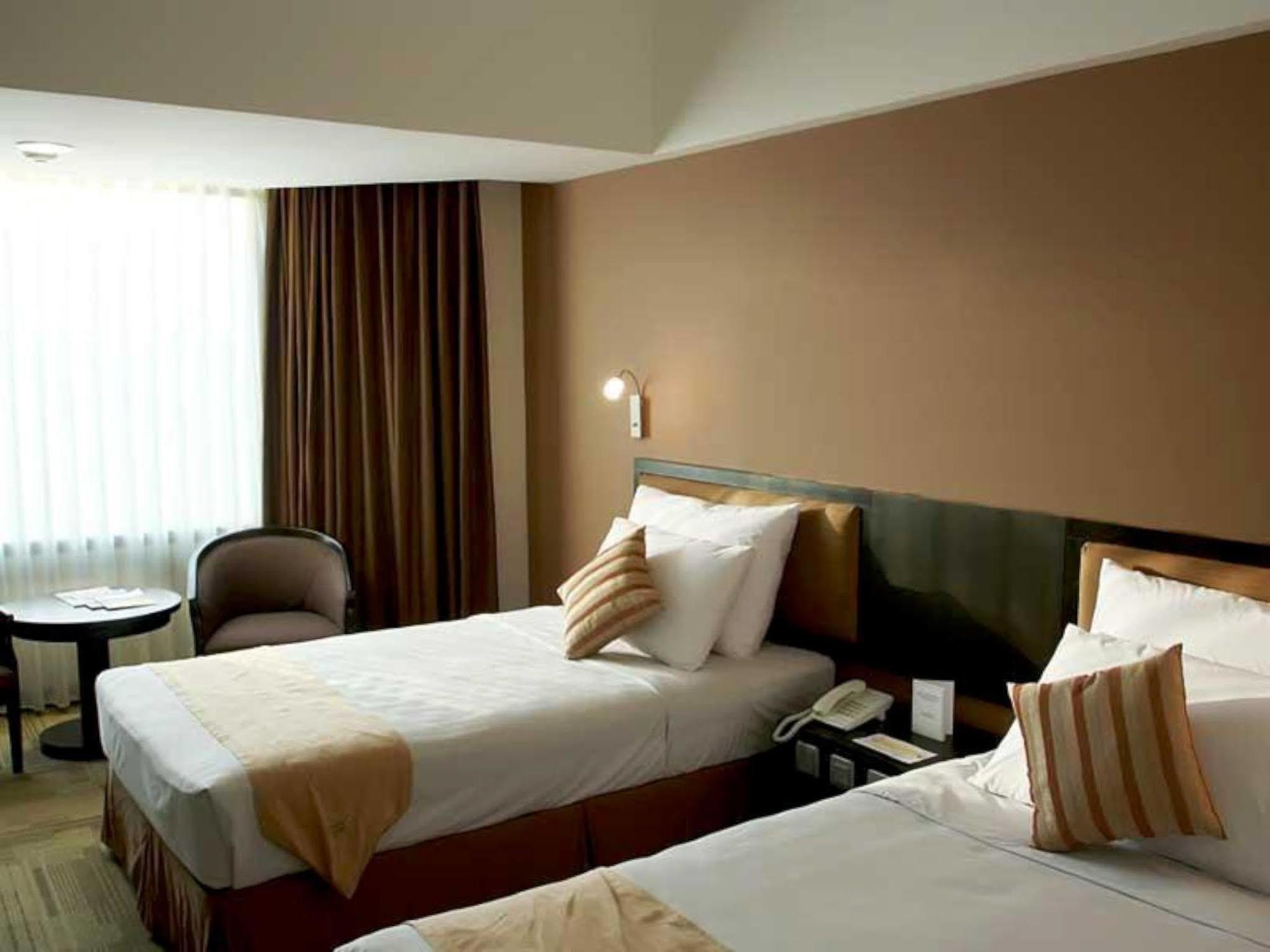 Horison Ultima Bandung Hotel Exterior photo